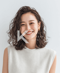 濡れ感が魅力の大人ウェーブボブ