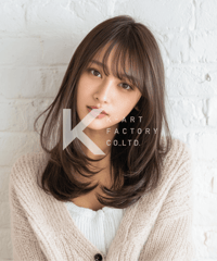 大人可愛い内巻きナチュラルロングヘアー