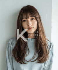 ストレート感活かすナチュラルロング