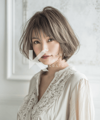透明感グレージュの大人ボブヘアー