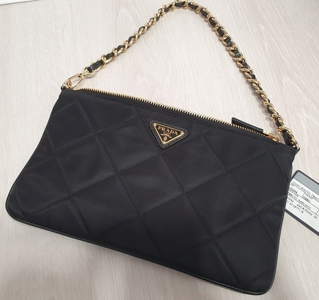 ヴィンテージ☆Prada☆プラダ☆ナイロンキルティングショルダー プラダ☆キルティングナイロンミニショルダー☆ | passione.Lady