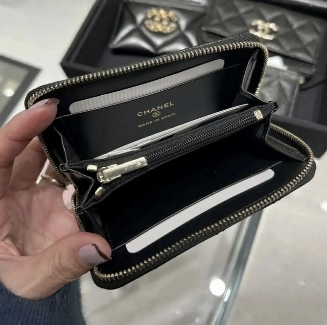 CCロゴが可愛いコインケース【CHANEL】25SS ジップ コインパース