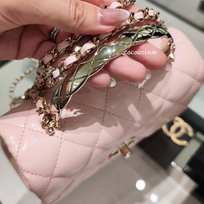 入手困難】CHANELココクラッシュハンドル輝くCCロゴミニバッグ