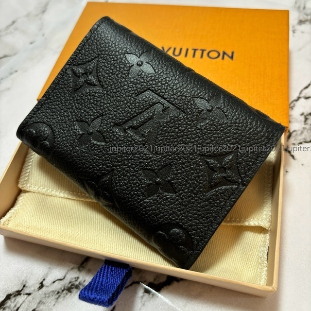 Louis Vuitton カードケース アンヴェロップ・カルト ドゥ ヴィジット