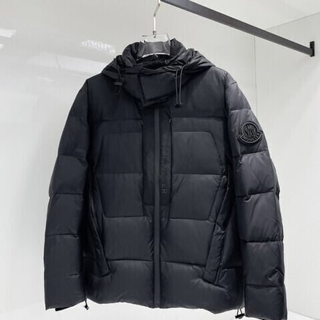 moncler | STORES