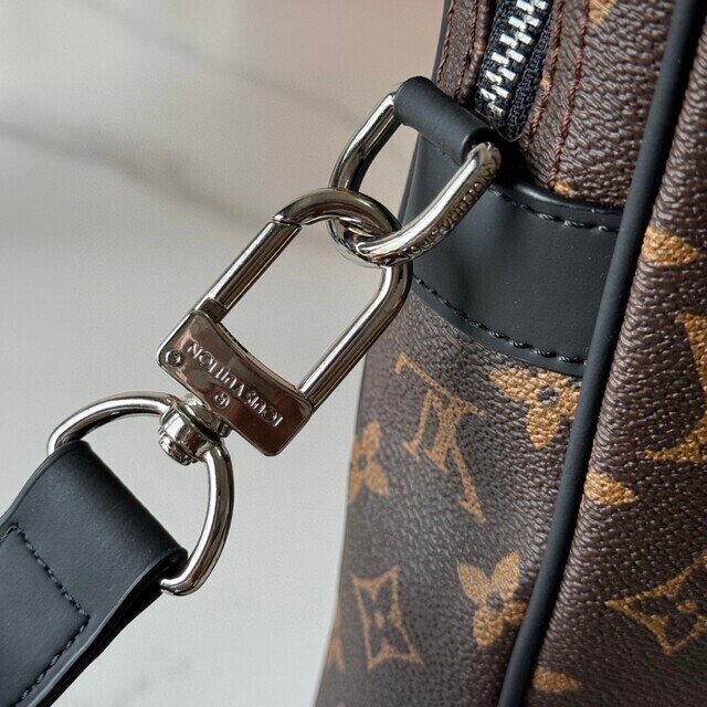 【未使用タグ付き】ルイヴィトン ポルト ドキュマン・ヴォワヤージュ モノグラム LOUIS VUITTON ポルト ドキュマン・ヴォワヤージュ PM 2504YC210‑M4
