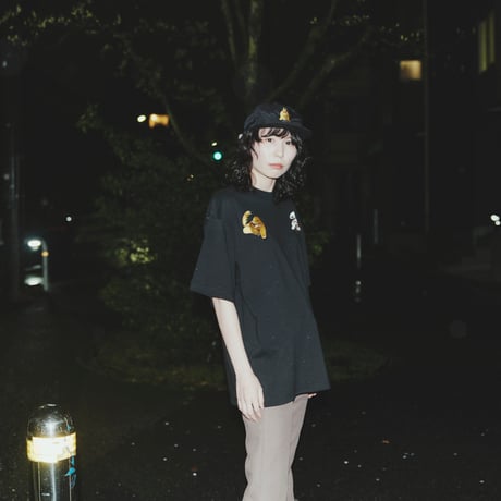 虎兎 TEE　｜　BLACK
