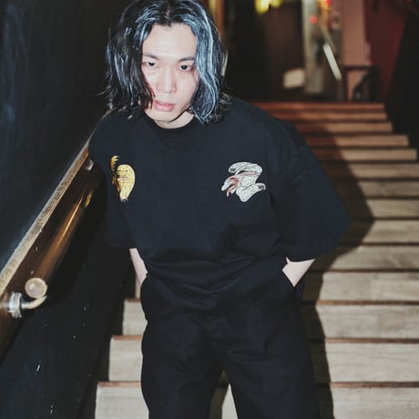 虎兎 TEE　｜　BLACK