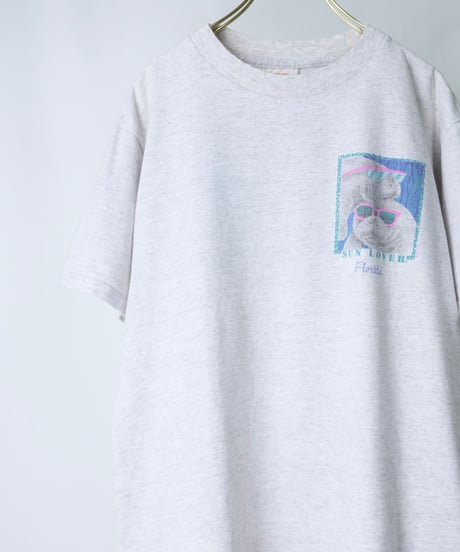90s "SUN LOVER" Florida Manatee Graphic T-Shirt / size L