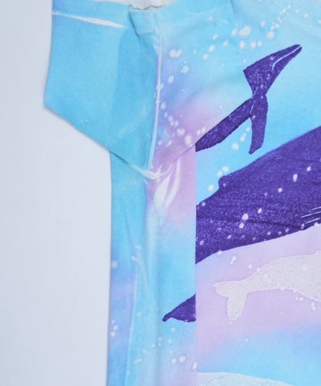 90s Whale Art Tie-Dye T-Shirt Made in USA / size L