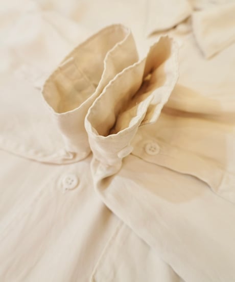90s Off white Big silhouette Silk shirt