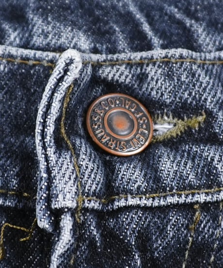 90s "Levi’s 550" Black jeans Made in USA / W31 L32