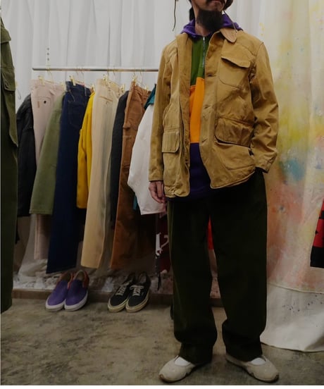 Olive-colored Wide-ribbed corduroy Pleated slacks "Made in USA"