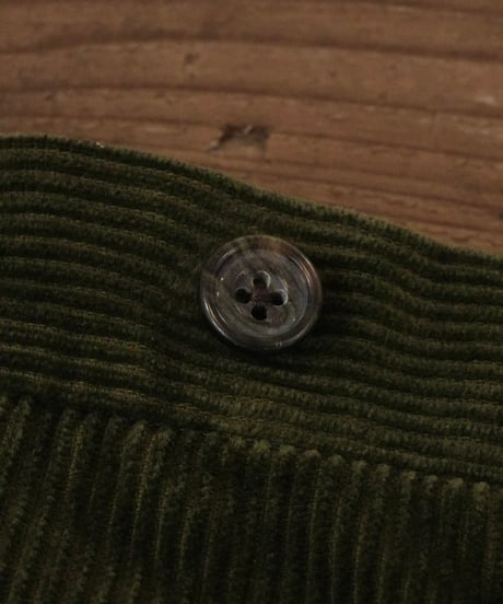 Olive-colored Wide-ribbed corduroy Pleated slacks "Made in USA"