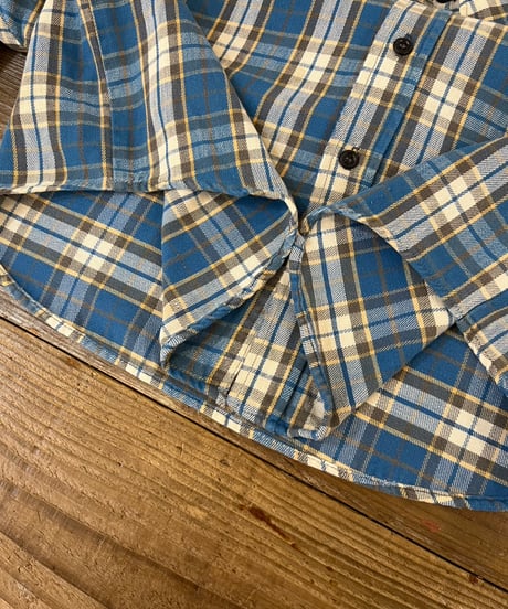70s "Unknown" flannel shirt