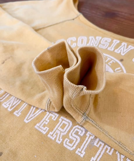 60s "WISCONSIN STATE UNIVERSITY" printed sweatshirt