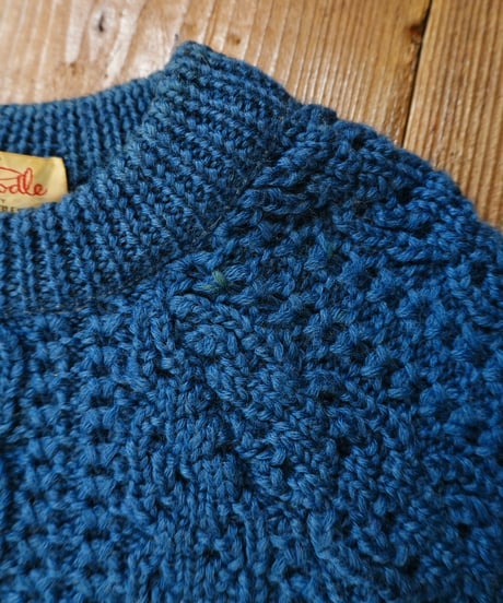 Textured Cable Knit Crewneck Sweater – Blue