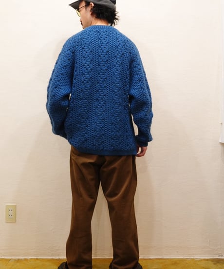 Textured Cable Knit Crewneck Sweater – Blue