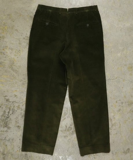 Olive-colored Wide-ribbed corduroy Pleated slacks "Made in USA"