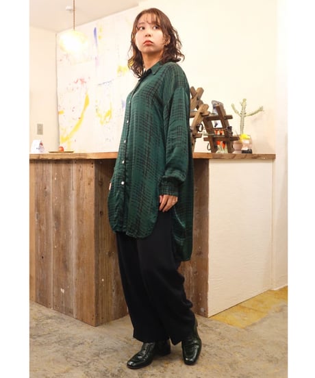 Deep Slit Silk Long Shirt