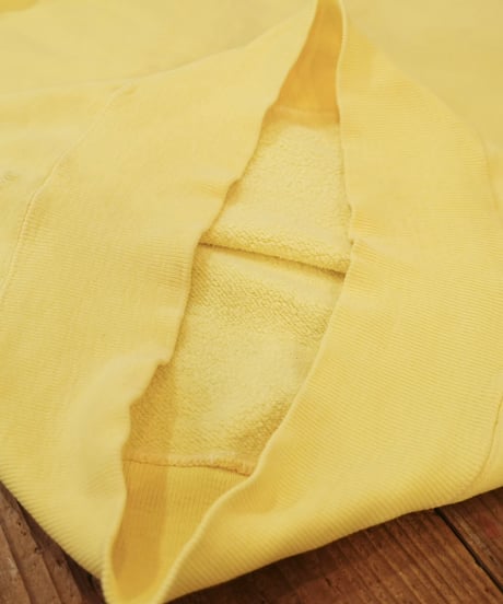 50-60s Yellow set-in sleeve plain sweatshirt