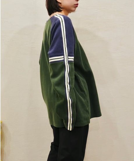 Side line Switching Long sleeve T-shirt