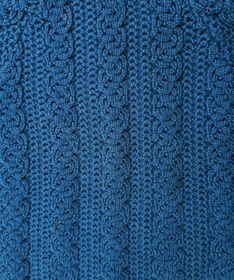 Textured Cable Knit Crewneck Sweater – Blue