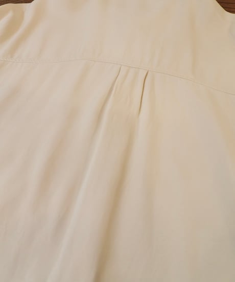 90s Off white Big silhouette Silk shirt