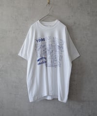 90s fruit of the loom tee