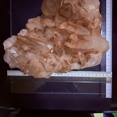 25928-1 ◆四川省産◆ 希少種 天然レッドクォーツ（タンジェリンクォーツ） クラスター ◆約4kg◆ 魂を導くグロースラインと風水の力◆