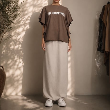 袖フリルロゴTシャツ