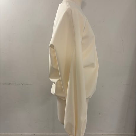 クルーネックドルマンブラウス