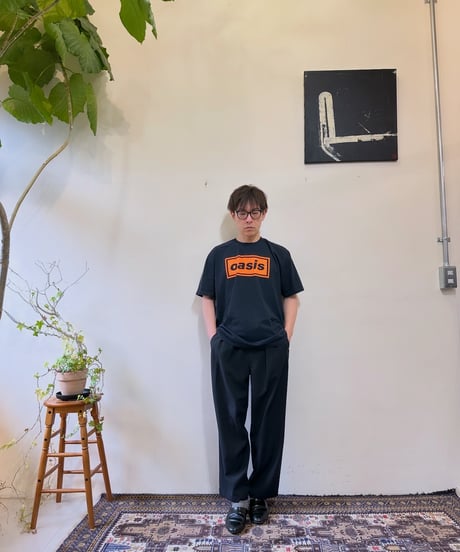 THRIFTYLOOK OASIS Tee