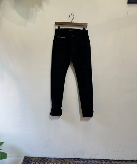 Audience BIGセルヴィッチストレッチデニムタイトストレートパンツ