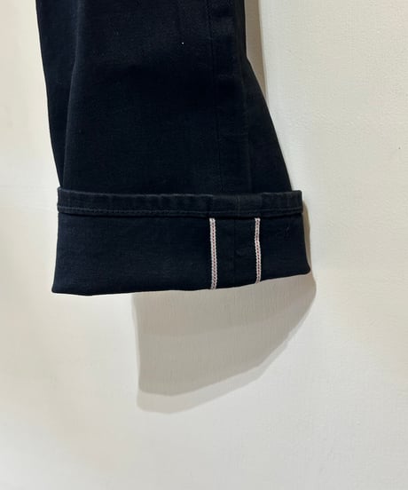 Audience BIGセルヴィッチストレッチデニムタイトストレートパンツ