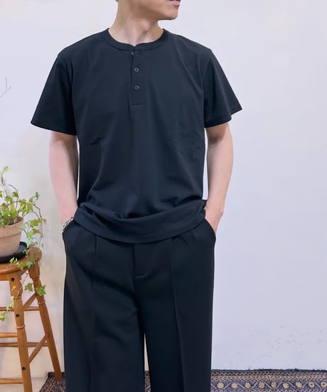 CasperJohn コンパクトヘンリーネックTシャツ 001