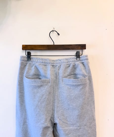 セミフレアシルエットスウェットパンツ