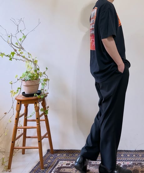 THRIFTYLOOK OASIS Tee