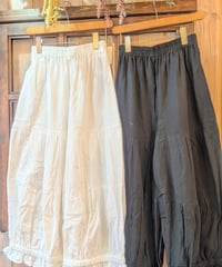 すそフリルロングペチパンツ