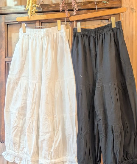 すそフリルロングペチパンツ