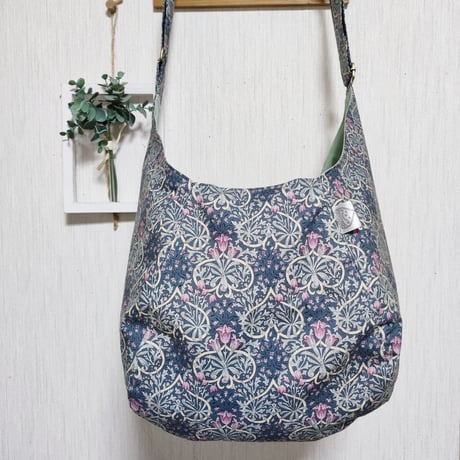 斜めがけするだけで可愛い♡ポンバッグPB128ダークブルーグレー桃花♡ショルダーバッグ体にフィットするボディバッグ斜めがけバッグ