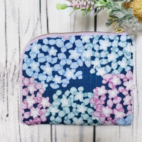 手のひらサイズのウキウキしちゃうミニ財布MW86紫陽花ネイビー☆コンパクト財布　Ｌ字ファスナー財布