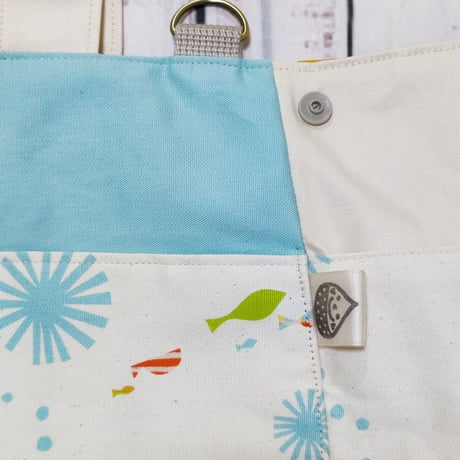 荷物多い方にぴったり☆大容量3wayバッグ☆3way61海の中☆荷物の量で持ち方や形が変わる！
