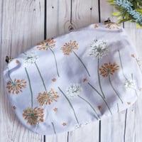 両面主役になれる！ぷっくりショルダーバッグPS82白と橙の花☆身軽にお出かけしたいけどついつい荷物が〜な方へ(>ω<)