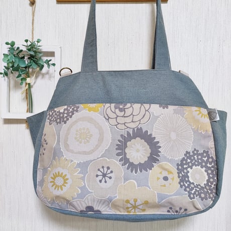 荷物多い方にぴったり☆大容量3wayバッグ☆3way59北欧ダリアオレンジ☆荷物の量で持ち方や形が変わる！