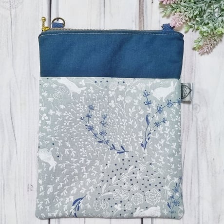 身軽にお出かけ！サコッシュSH163うさぎと流れる草花