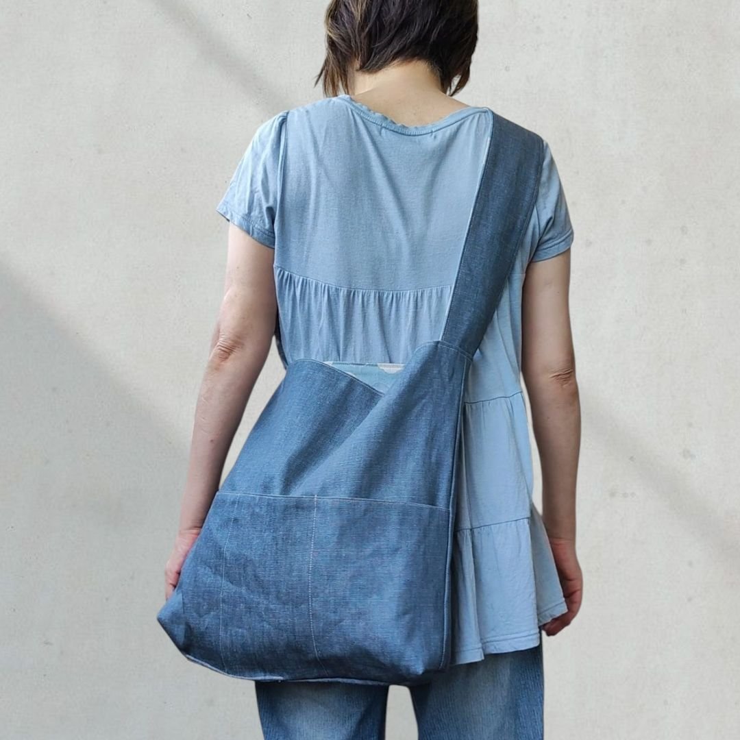 くったり寄り添うデカバッグ☆BS02手描き風ドット×デニム