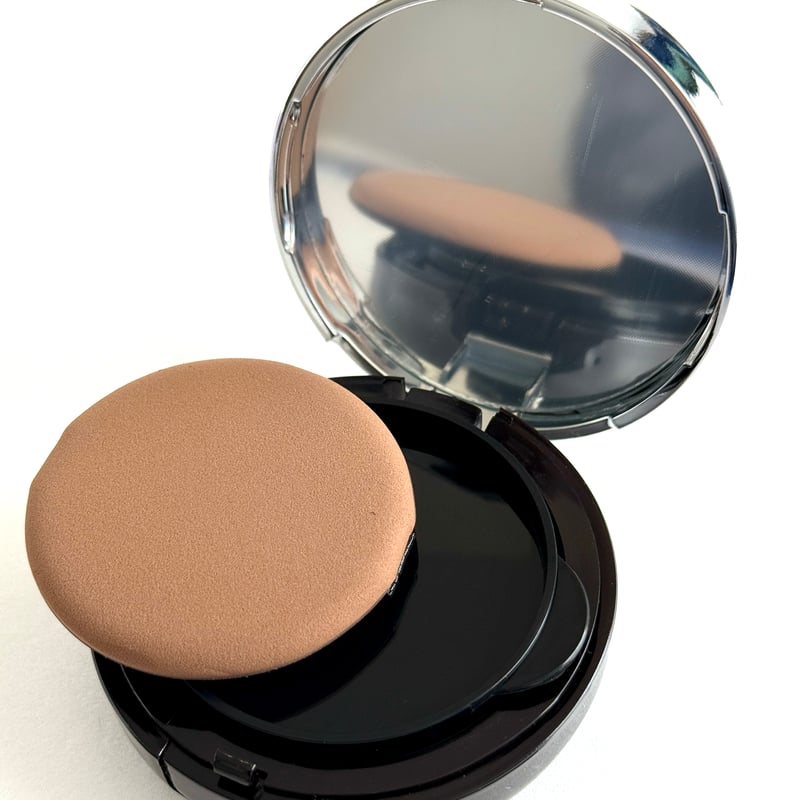 マイクロニードル & エクソソーム クッションファンデーション