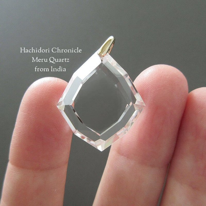 ヒマラヤンクォーツ ピンクヒマラヤクォーツ (Pink Himalayan Quartz) - Rock Identifier