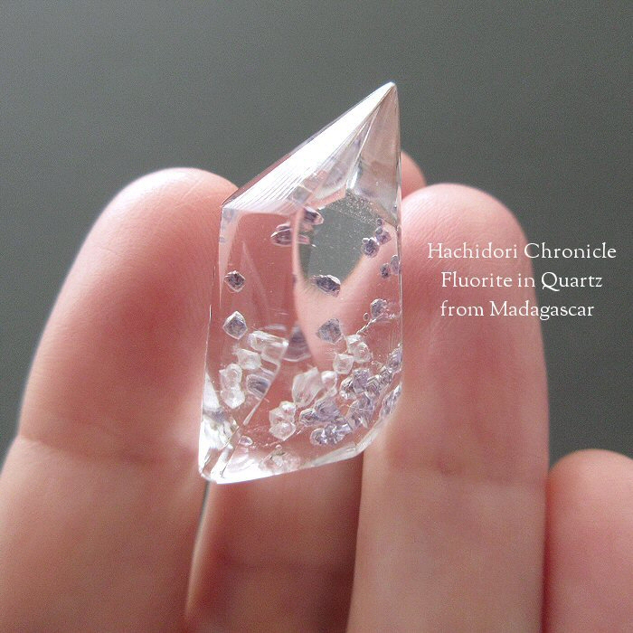 マダガスカル産 フローライトインクォーツ / フリーフォーム磨き石 [st